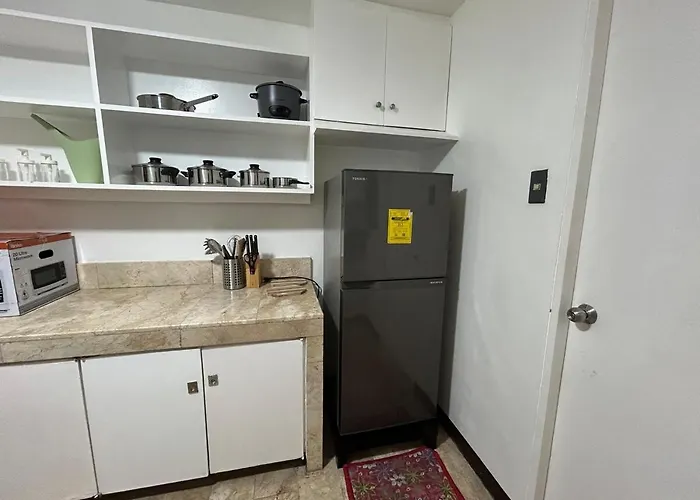 4br House In Pasay Near Airport