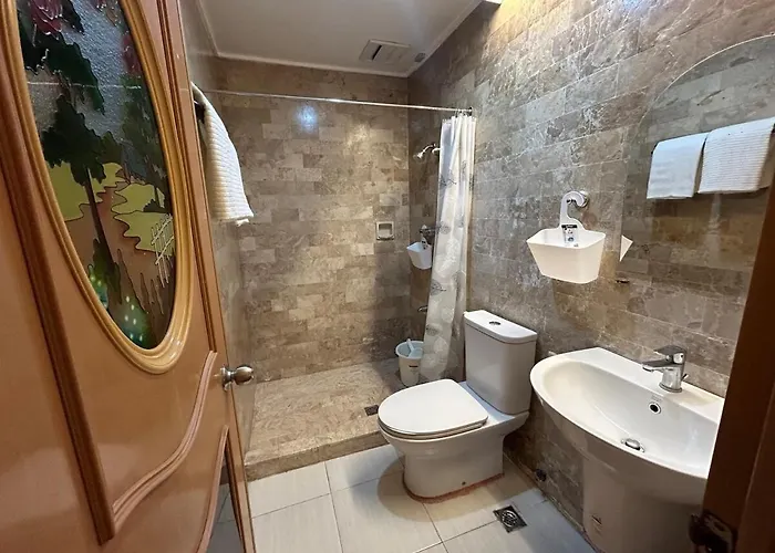 Villa 4br House In Pasay Near Airport Manila