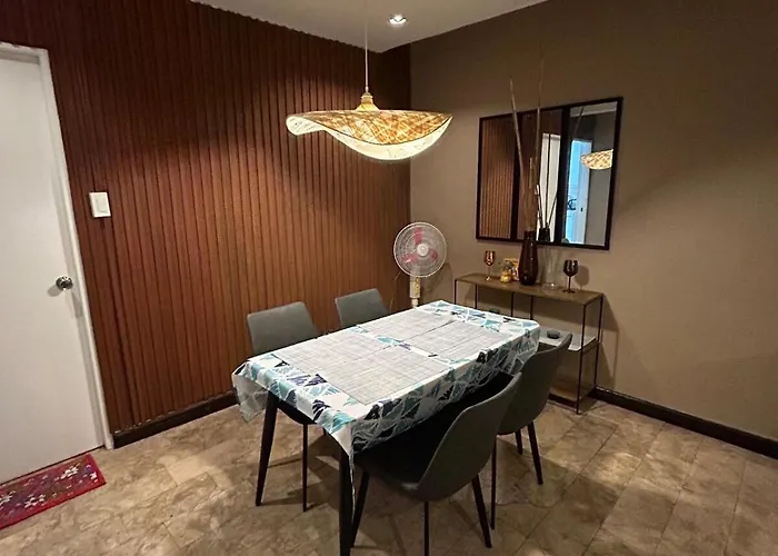 Villa 4br House In Pasay Near Airport