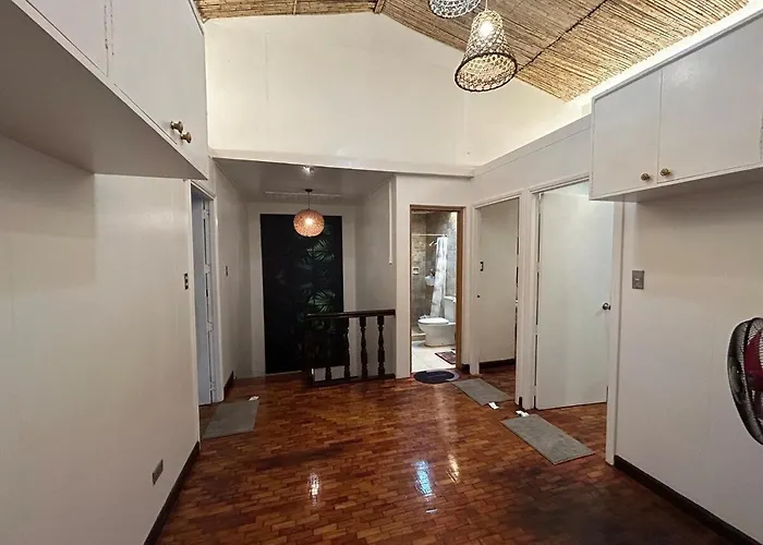 Villa 4br House In Pasay Near Airport *